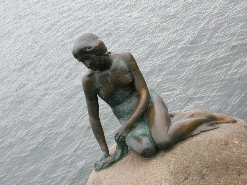 コペンハーゲン人魚姫像